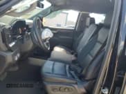 ✅ 2025 GMC Sierra 1500 SLT • VIN: 1GTPHDED1SZ230073 • Лот: 70747275. Опубликован ранее на Copart с пробегом 13 703 миль. Бесплатный доступ к архиву аукционных продаж из США и подробный отчёт об истории автомобиля на DreamBid. Изображение 7.