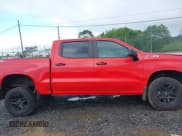 ✅ 2021 Chevrolet Silverado 1500 LT Trail Boss • VIN: 1GCPYFEL1MZ172844 • Lot: 42225897. Wystawiony na IAAI z przebiegiem 59 625 mil. Bezpłatny archiwum sprzedaży aukcyjnych z USA i szczegółowy raport historii pojazdu na DreamBid. Zdjęcie 13.