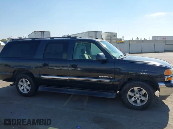 ✅ 2005 GMC Yukon XL SLE • VIN: 1GKEC16Z05J249865 • Lot: 43121481. Wystawiony na IAAI z przebiegiem Nie podano. Bezpłatny archiwum sprzedaży aukcyjnych z USA i szczegółowy raport historii pojazdu na DreamBid. Zdjęcie 14.
