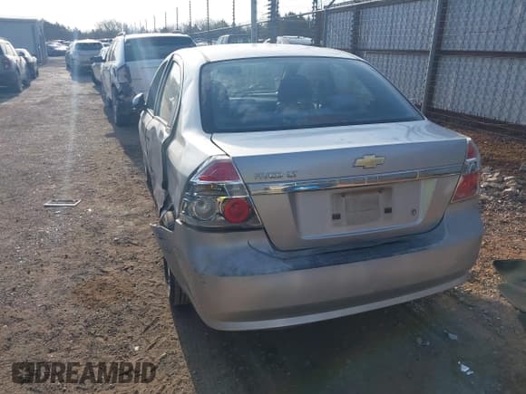 ✅ 2009 Chevrolet Aveo 1LT • VIN: KL1TD56E49B372791 • Lot: 41890124. Wystawiony na IAAI z przebiegiem 118 648 mil. Bezpłatny archiwum sprzedaży aukcyjnych z USA i szczegółowy raport historii pojazdu na DreamBid. Zdjęcie 3.