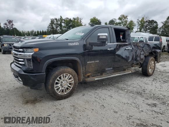 ✅ 2021 Chevrolet Silverado 2500HD High Country • VIN: 1GC4YREY4MF245321 • Лот: 84720235. Опубликован ранее на Copart с пробегом 124 580 миль. Бесплатный доступ к архиву аукционных продаж из США и подробный отчёт об истории автомобиля на DreamBid. Изображение 1.