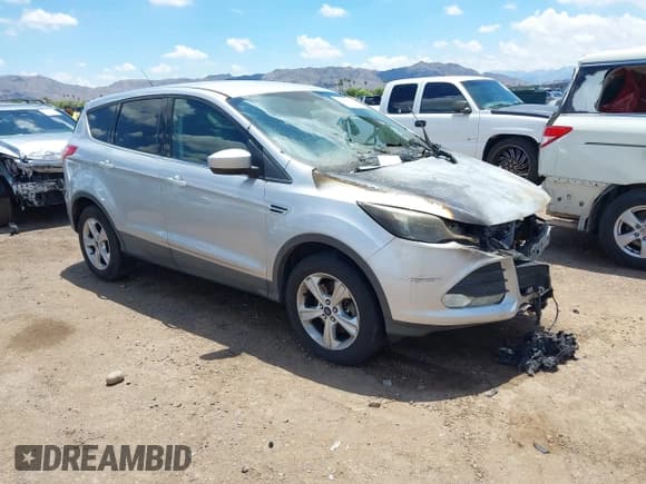 ✅ 2013 Ford Escape SE • VIN: 1FMCU9G91DUD89090 • Lot: 42409396. Wystawiony na IAAI z przebiegiem Nie podano. Bezpłatny archiwum sprzedaży aukcyjnych z USA i szczegółowy raport historii pojazdu na DreamBid. Zdjęcie 1.