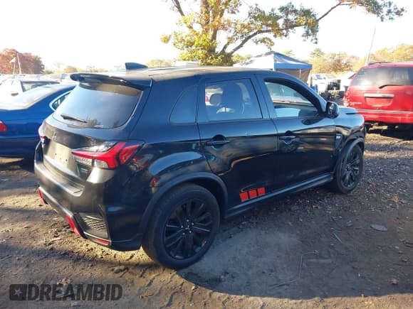 ✅ 2020 Mitsubishi Outlander ES • VIN: JA4AR3AUXLU031065 • Lot: 40655265. Listed on IAAI with 94,138 mi. Free auction sales archive from the USA and detailed vehicle history report at DreamBid. Image 4.