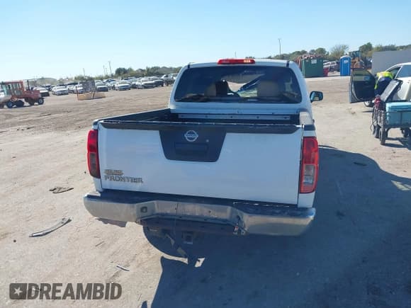✅ 2008 Nissan Frontier SE • VIN: 1N6AD07U58C450087 • Lot: 43608979. Listed on IAAI with 155,704 mi. Free auction sales archive from the USA and detailed vehicle history report at DreamBid. Image 15.