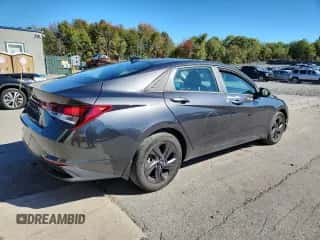 2023 Hyundai Elantra SEL z VIN 5NPLM4AGXPH106439, wystawiony jako Copart lot #82268345 z przebiegiem 39 698 mil mil oraz Szkoda całkowita • Salvage title. Historia ofert i sprzedaży dostępna na DreamBid. Obrazek 3.