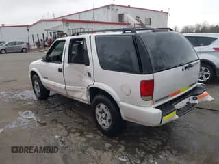✅ 2003 Chevrolet Blazer LS • VIN: 1GNDT13X33K129132 • Lot: 40646211. Wystawiony na IAAI z przebiegiem 172 832 mil. Bezpłatny archiwum sprzedaży aukcyjnych z USA i szczegółowy raport historii pojazdu na DreamBid. Zdjęcie 3.