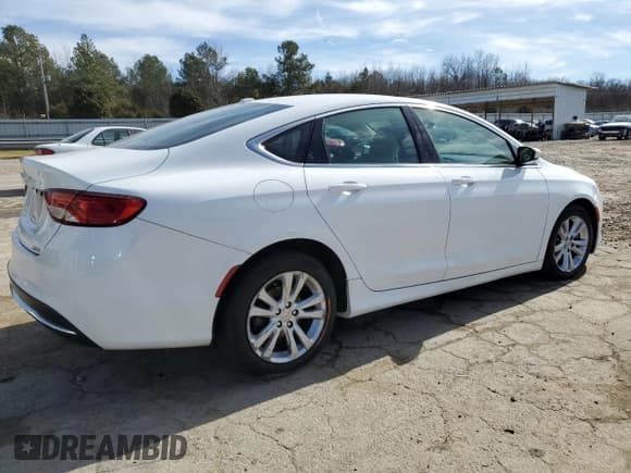 ✅ 2015 Chrysler 200 Limited • VIN: 1C3CCCAB0FN607098 • Lot: 43454835. Listed on Copart with Not provided. Free auction sales archive from the USA and detailed vehicle history report at DreamBid. Image 3.