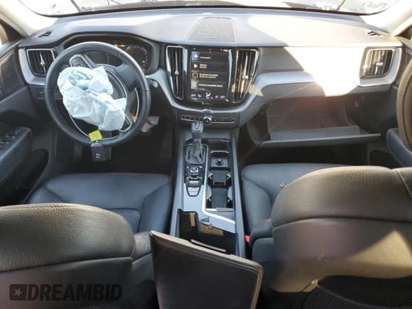 ✅ 2019 Volvo XC60 Momentum • VIN: YV4A22RK6K1365341 • Lot: 85693695. Listed on Copart with 76,539 mi. Free auction sales archive from the USA and detailed vehicle history report at DreamBid. Image 8.