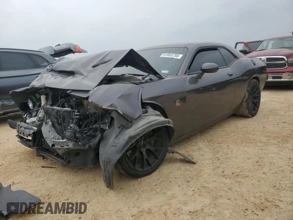 ✅ 2019 Dodge Challenger R/T Scat Pack • VIN: 2C3CDZFJ3KH618521 • Lot: 51953755. Wystawiony na Copart z przebiegiem Nie podano. Bezpłatny archiwum sprzedaży aukcyjnych z USA i szczegółowy raport historii pojazdu na DreamBid. Zdjęcie 1.