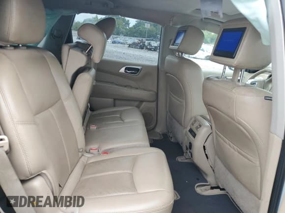 ✅ 2015 Nissan Pathfinder Platinum • VIN: 5N1AR2MNXFC687874 • Lot: 70423175. Wystawiony na Copart z przebiegiem 108 706 mil. Bezpłatny archiwum sprzedaży aukcyjnych z USA i szczegółowy raport historii pojazdu na DreamBid. Zdjęcie 11.