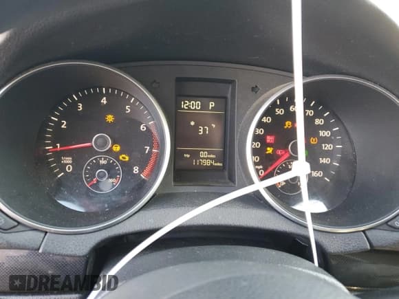 ✅ 2010 Volkswagen Jetta S • VIN: 3VWKX7AJ6AM660172 • Лот: 82675194. Опубликован ранее на Copart с пробегом 117 984 миль. Бесплатный доступ к архиву аукционных продаж из США и подробный отчёт об истории автомобиля на DreamBid. Изображение 9.