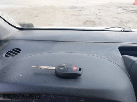 ✅ 2019 Nissan NV200 S • VIN: 3N6CM0KN8KK695279 • Lot: 42906702. Wystawiony na IAAI z przebiegiem 189 221 mil. Bezpłatny archiwum sprzedaży aukcyjnych z USA i szczegółowy raport historii pojazdu na DreamBid. Zdjęcie 11.