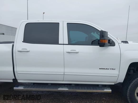 ✅ 2016 Chevrolet Silverado 2500HD LT • VIN: 1GC1KVE8XGF210140 • Лот: 41427651. Опубликован ранее на IAAI с пробегом 137 565 миль. Бесплатный доступ к архиву аукционных продаж из США и подробный отчёт об истории автомобиля на DreamBid. Изображение 13.