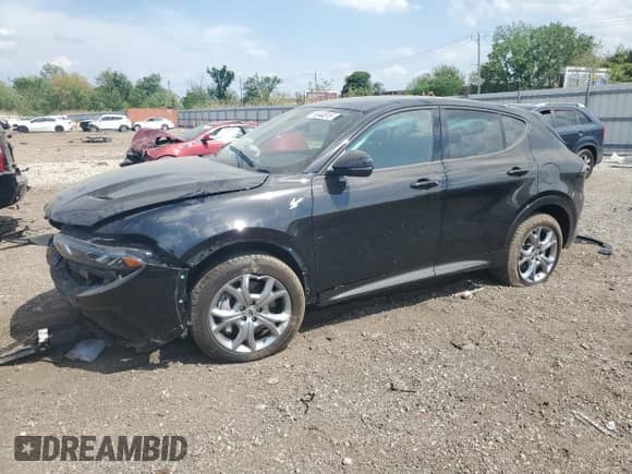 2024 Dodge Hornet R/T z VIN ZACPDFCW7R3A14417, wystawiony jako Copart lot #55944915 z przebiegiem 24 861 mil mil oraz Szkoda całkowita • Salvage title. Historia ofert i sprzedaży dostępna na DreamBid. Obrazek 1.