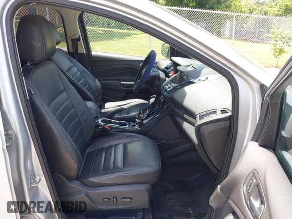 ✅ 2015 Ford Escape Titanium • VIN: 1FMCU0J90FUB24894 • Lot: 42468012. Listed on IAAI with 245,683 mi. Free auction sales archive from the USA and detailed vehicle history report at DreamBid. Image 5.