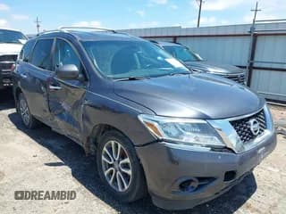 ✅ 2014 Nissan Pathfinder SV • VIN: 5N1AR2MNXEC605883 • Lot: 42661548. Listed on IAAI with 196,152 mi. Free auction sales archive from the USA and detailed vehicle history report at DreamBid. Image 1.