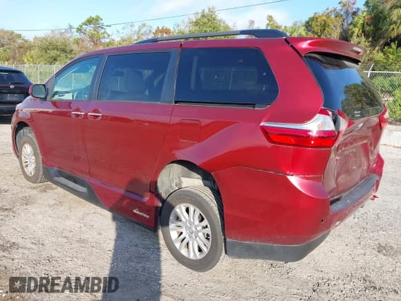 ✅ 2016 Toyota Sienna XLE • VIN: 5TDYK3DC8GS701072 • Lot: 41154795. Listed on IAAI with 52,600 mi. Free auction sales archive from the USA and detailed vehicle history report at DreamBid. Image 3.