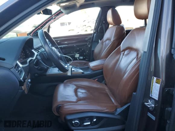 ✅ 2017 Audi Q7 Prestige • VIN: WA1VAAF7XHD054613 • Лот: 49283225. Опубликован ранее на Copart с пробегом 132 181 миль. Бесплатный доступ к архиву аукционных продаж из США и подробный отчёт об истории автомобиля на DreamBid. Изображение 7.