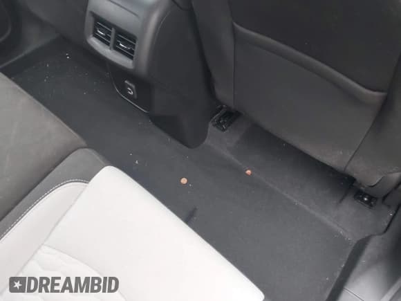 ✅ 2020 Chevrolet Equinox LS • VIN: 2GNAXSEV2L6194498 • Лот: 42660111. Опубликован ранее на IAAI с пробегом 10 861 миль. Бесплатный доступ к архиву аукционных продаж из США и подробный отчёт об истории автомобиля на DreamBid. Изображение 8.