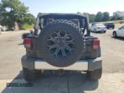 ✅ 2011 Jeep Wrangler Unlimited Sahara • VIN: 1J4HA5H13BL619987 • Lot: 71265605. Wystawiony na Copart z przebiegiem 189 650 mil. Bezpłatny archiwum sprzedaży aukcyjnych z USA i szczegółowy raport historii pojazdu na DreamBid. Zdjęcie 6.