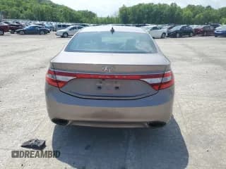 ✅ 2013 Hyundai Azera • VIN: KMHFG4JG4DA240690 • Лот: 57465565. Опубликован ранее на Copart с пробегом 164 757 миль. Бесплатный доступ к архиву аукционных продаж из США и подробный отчёт об истории автомобиля на DreamBid. Изображение 6.