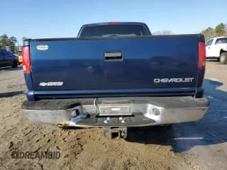 ✅ 2003 Chevrolet S-10 LS • VIN: 1GCDT19X938254553 • Лот: 88268825. Опубликован ранее на Copart с пробегом 175 088 миль. Бесплатный доступ к архиву аукционных продаж из США и подробный отчёт об истории автомобиля на DreamBid. Изображение 6.