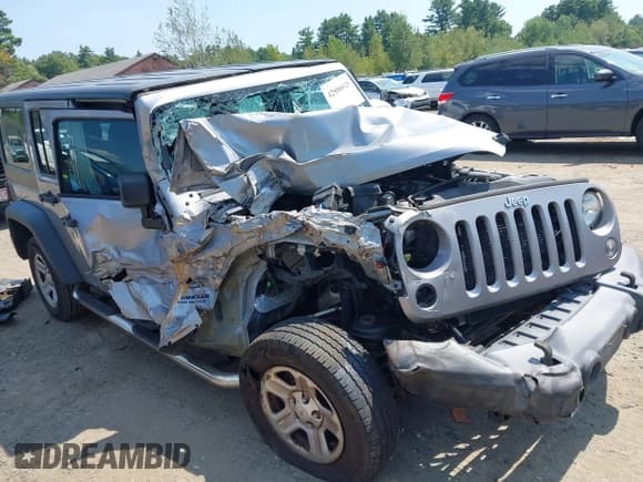 ✅ 2016 Jeep Wrangler Unlimited Freedom • VIN: 1C4BJWDG7GL226173 • Lot: 42806620. Wystawiony na IAAI z przebiegiem Nie podano. Bezpłatny archiwum sprzedaży aukcyjnych z USA i szczegółowy raport historii pojazdu na DreamBid. Zdjęcie 6.