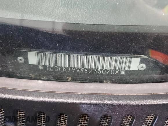 ✅ 2005 Chevrolet Silverado 1500 LS • VIN: 1GCEK19V55Z330708 • Lot: 55896355. Wystawiony na Copart z przebiegiem 186 270 mil mil. Skorzystaj z bezpłatnego archiwum sprzedaży aukcyjnych z USA i zobacz szczegółowy raport historii pojazdu na DreamBid. Zdjęcie 12.