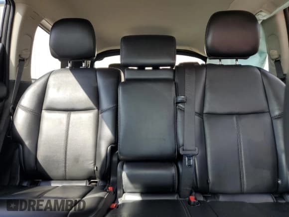 ✅ 2019 Nissan Pathfinder SL • VIN: 5N1DR2MM5KC593416 • Лот: 84597855. Опубликован ранее на Copart с пробегом 103 665 миль. Бесплатный доступ к архиву аукционных продаж из США и подробный отчёт об истории автомобиля на DreamBid. Изображение 10.