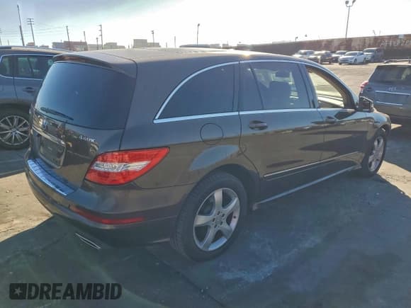 ✅ 2012 Mercedes-Benz R 350 • VIN: 4JGCB5HE0CA141701 • Lot: 95741435. Listed on Copart with 78,847 mi. Free auction sales archive from the USA and detailed vehicle history report at DreamBid. Image 3.