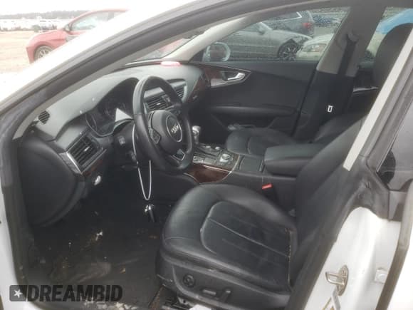 ✅ 2015 Audi A7 Premium Plus • VIN: WAUWGAFC1FN016620 • Lot: 46958413. Wystawiony na Copart z przebiegiem 96 988 mil. Bezpłatny archiwum sprzedaży aukcyjnych z USA i szczegółowy raport historii pojazdu na DreamBid. Zdjęcie 7.