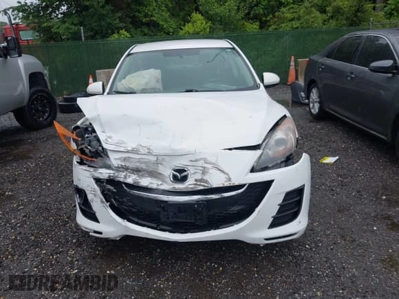 ✅ 2010 Mazda 3 i Sport • VIN: JM1BL1SF1A1233842 • Lot: 42337210. Listed on IAAI with 155,862 mi. Free auction sales archive from the USA and detailed vehicle history report at DreamBid. Image 12.