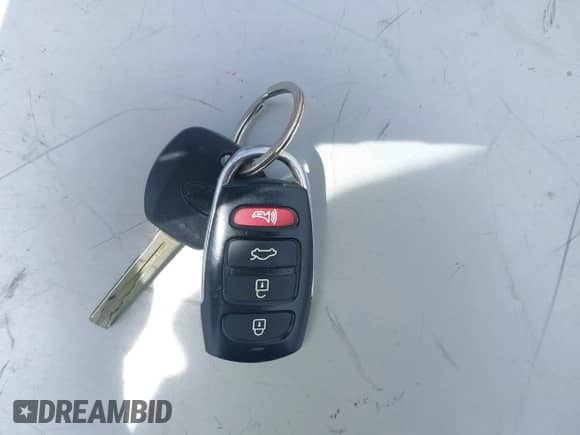 2008 Hyundai Azera Limited с VIN KMHFC46F78A318963, выставлен на аукционе IAAI как лот 42130920 с пробегом 104 412 миль миль и . История ставок и продаж доступна на DreamBid. Изображение 11.