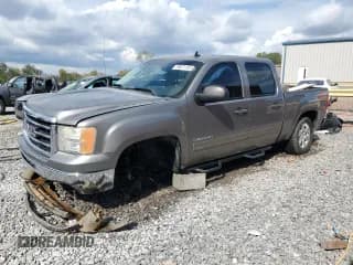 ✅ 2013 GMC Sierra 1500 SLE • VIN: 3GTP2VE78DG348397 • Лот: 85871185. Опубликован ранее на Copart с пробегом 165 319 миль. Бесплатный доступ к архиву аукционных продаж из США и подробный отчёт об истории автомобиля на DreamBid. Изображение 1.