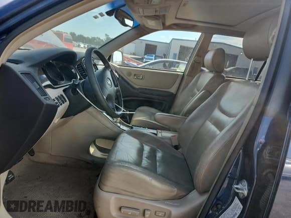 ✅ 2003 Toyota Highlander Limited • VIN: JTEHF21AX30130680 • Lot: 86624005. Listed on Copart with 159,429 mi. Free auction sales archive from the USA and detailed vehicle history report at DreamBid. Image 7.