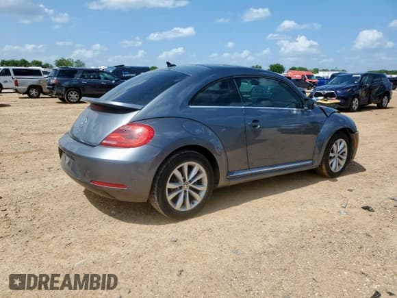 ✅ 2014 Volkswagen Beetle 2.0L TDI w/Sun/Sound/Nav • VIN: 3VWJL7AT2EM634232 • Лот: 64551775. Опубликован ранее на Copart с пробегом Не указан. Бесплатный доступ к архиву аукционных продаж из США и подробный отчёт об истории автомобиля на DreamBid. Изображение 3.
