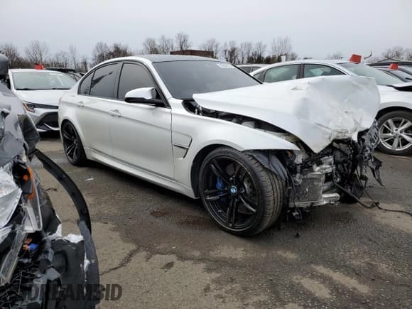 ✅ 2015 BMW M3 • VIN: WBS3C9C54FP804889 • Lot: 42242213. Wystawiony na Copart z przebiegiem 53 164 mil. Bezpłatny archiwum sprzedaży aukcyjnych z USA i szczegółowy raport historii pojazdu na DreamBid. Zdjęcie 4.