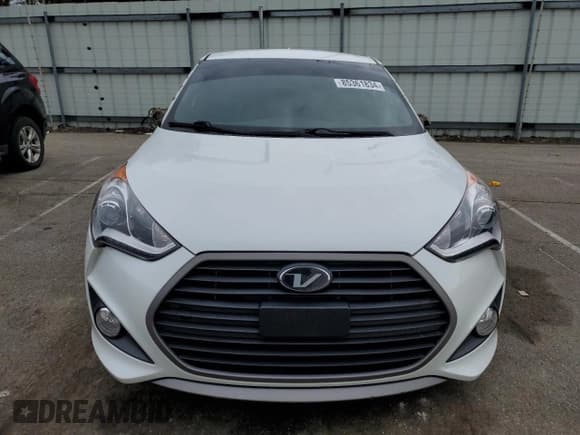 ✅ 2016 Hyundai Veloster Turbo R-Spec • VIN: KMHTC6AE6GU269104 • Lot: 85361834. Wystawiony na Copart z przebiegiem 136 000 mil. Bezpłatny archiwum sprzedaży aukcyjnych z USA i szczegółowy raport historii pojazdu na DreamBid. Zdjęcie 5.