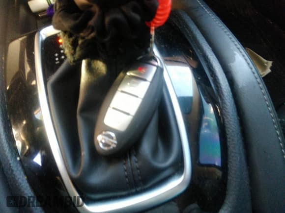 ✅ 2017 Nissan Rogue SL • VIN: JN8AT2MT5HW392370 • Lot: 40754776. Listed on IAAI with 105,870 mi. Free auction sales archive from the USA and detailed vehicle history report at DreamBid. Image 11.