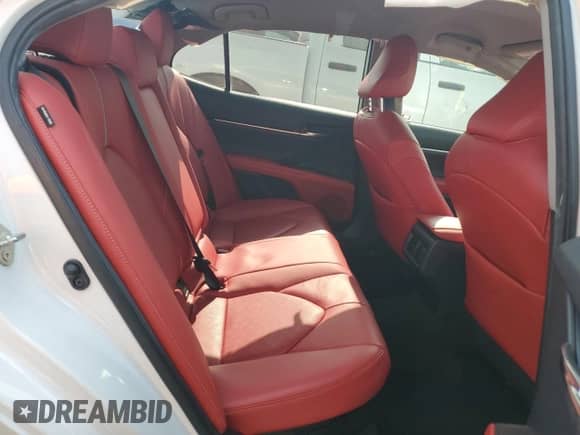 2021 Toyota Camry Hybrid XSE с VIN 4T1K31AKXMU548944, выставлен на аукционе Copart как лот 68894265 с пробегом 81 648 миль миль и Списание • Salvage title. История ставок и продаж доступна на DreamBid. Изображение 10.