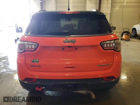 ✅ 2017 Jeep Compass Trailhawk • VIN: 3C4NJDDB6HT657650 • Lot: 86305415. Listed on Copart with 85,660 mi. Free auction sales archive from the USA and detailed vehicle history report at DreamBid. Image 6.