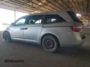 ✅ 2013 Honda Odyssey LX • VIN: 5FNRL5H26DB071891 • Лот: 91649685. Опубликован ранее на Copart с пробегом 228 625 миль. Бесплатный доступ к архиву аукционных продаж из США и подробный отчёт об истории автомобиля на DreamBid. Изображение 2.