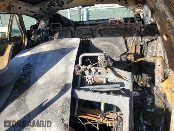 ✅ 2012 BMW X6 50i • VIN: 5UXFG8C5XCL590205 • Лот: 83867405. Опубликован ранее на Copart с пробегом Не указан. Бесплатный доступ к архиву аукционных продаж из США и подробный отчёт об истории автомобиля на DreamBid. Изображение 10.