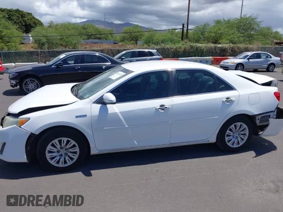 2012 Toyota Camry XLE z VIN 4T1BD1FK8CU058586, wystawiony jako IAAI lot #42463228 z przebiegiem 102 952 mil mil oraz . Historia ofert i sprzedaży dostępna na DreamBid. Obrazek 6.