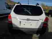 2007 Hyundai Tucson SE z VIN KM8JN72D47U558558, wystawiony jako Copart lot #77186894 z przebiegiem 266 140 mil mil oraz Szkoda całkowita • Salvage title. Historia ofert i sprzedaży dostępna na DreamBid. Obrazek 6.