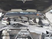 ✅ 2005 Chevrolet Silverado 2500HD Work Truck • VIN: 1GCHK23245F965938 • Lot: 43677906. Wystawiony na IAAI z przebiegiem 238 789 mil. Bezpłatny archiwum sprzedaży aukcyjnych z USA i szczegółowy raport historii pojazdu na DreamBid. Zdjęcie 10.