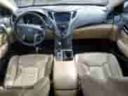 ✅ 2013 Hyundai Azera • VIN: KMHFH4JG5DA223619 • Lot: 47233145. Wystawiony na Copart z przebiegiem 153 671 mil mil. Skorzystaj z bezpłatnego archiwum sprzedaży aukcyjnych z USA i zobacz szczegółowy raport historii pojazdu na DreamBid. Zdjęcie 8.