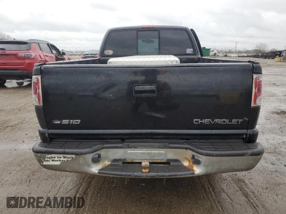 ✅ 1998 Chevrolet S-10 LS • VIN: 1GCCS19X8W8192114 • Лот: 79351244. Опубликован ранее на Copart с пробегом 224 219 миль. Бесплатный доступ к архиву аукционных продаж из США и подробный отчёт об истории автомобиля на DreamBid. Изображение 10.