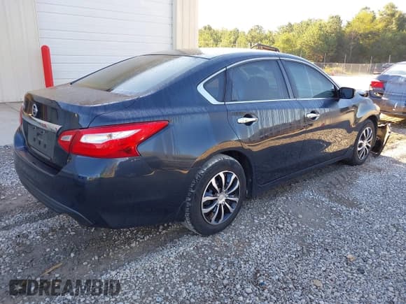 ✅ 2016 Nissan Altima S • VIN: 1N4AL3AP2GC178371 • Lot: 43410349. Listed on IAAI with 156,541 mi. Free auction sales archive from the USA and detailed vehicle history report at DreamBid. Image 4.