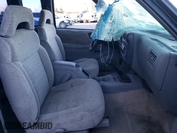 ✅ 1994 Chevrolet S-10 LS • VIN: 1GCCS19Z0RK154191 • Лот: 84420644. Опубликован ранее на Copart с пробегом 200 142 миль. Бесплатный доступ к архиву аукционных продаж из США и подробный отчёт об истории автомобиля на DreamBid. Изображение 10.